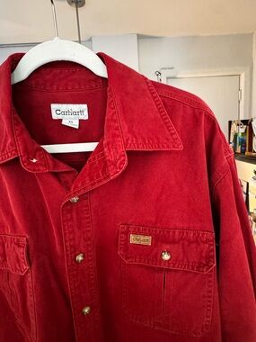 Vintage Carhartt Red Button-Up Work Shirt with Chest Pockets